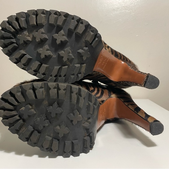 Alaïa Ponyhair Zebra Platform Booties - Picture 6 of 9